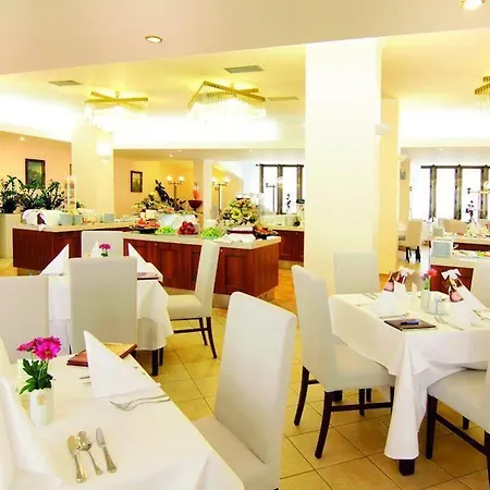 Bristol Tereza Hotel 4*
