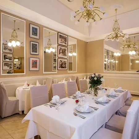 Bristol Tereza Hotell 4*